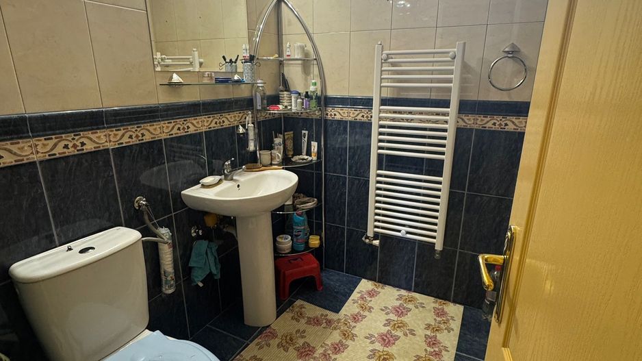 Casa de închiriat 7 camere Sector 4, ideal pentru clinica, gradinita - Poză 28