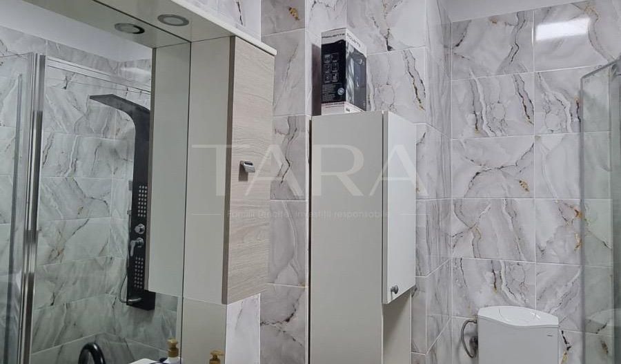 Apartament ultrafinisat, zona Terra. - Poză 14