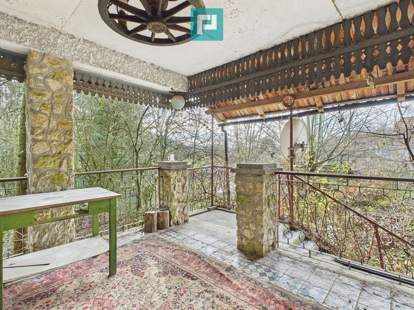 Casă P+E+M cu teren 8163 mp – Roşia Nouă (Petriş) - Poză 7