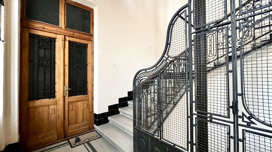 Apartament grandios cu vedere spectaculoasă spre Piața Libertății - Poză 35