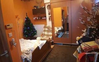 Apartament de Vânzare – 3 Camere, Zona UMF, Cu Curte! - Poză 3