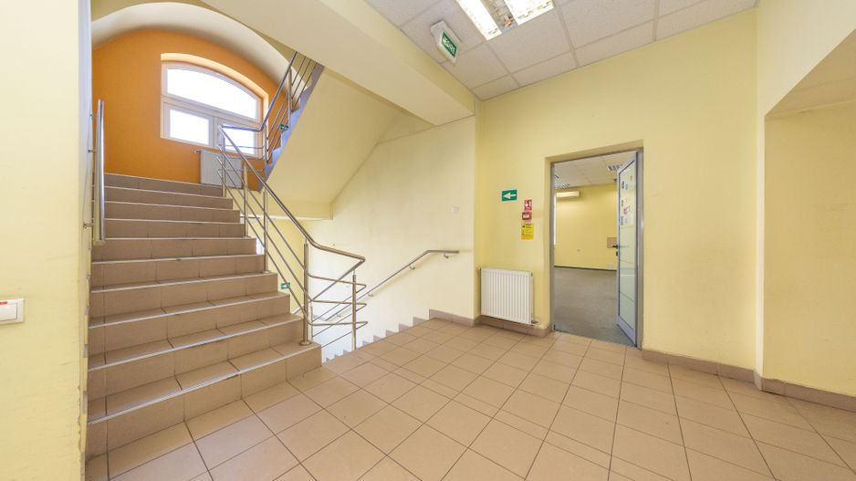 Cladire Comerciala Centrala Brasov | 612 mp | Ideal Investitie - Poză 8