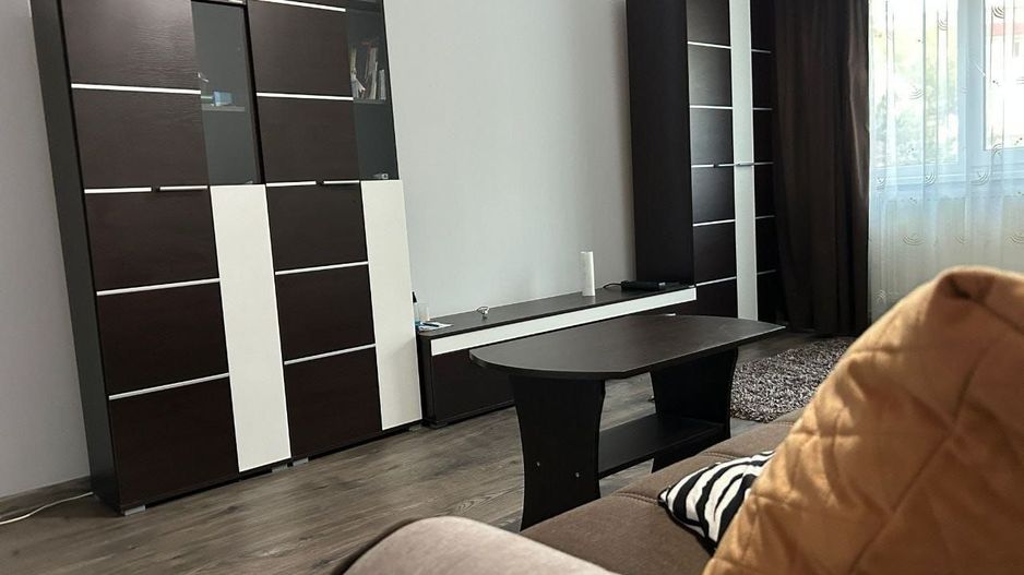 De inchiriat apartament cu 2 camere, General, etaj 1, 400 euro - Poză 1