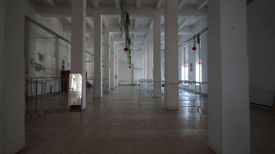 Spatiu comercial tip hala - zona semicentrala - Poză 6