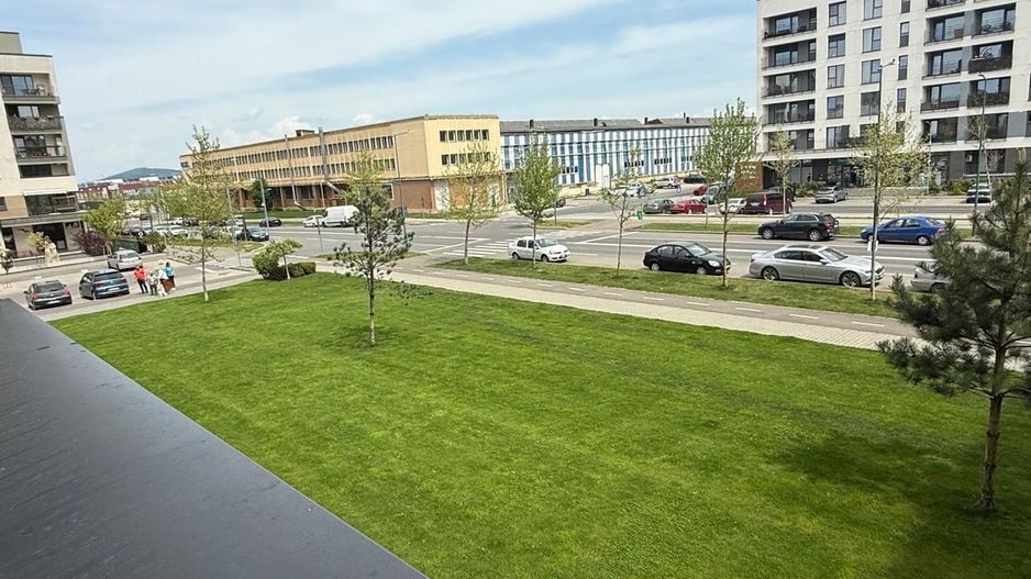 Tractorul - Kasper Coresi, ap 2 camere, decomandat, boxa, loc parcare - Poză 12