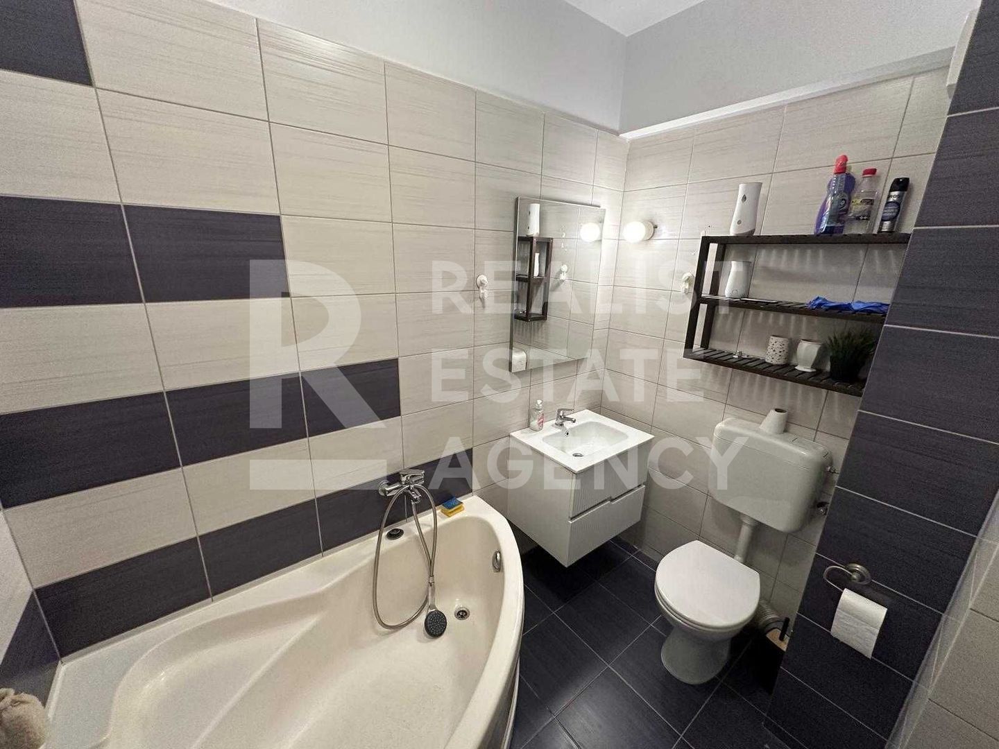 Vânzare, apartament cu 3 camere în zona Militari Residence - Poză 8