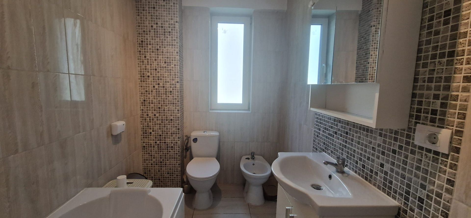 Apartament INTABULAT 2 camere 54 mp. mobilat 95000 euro - Poză 6