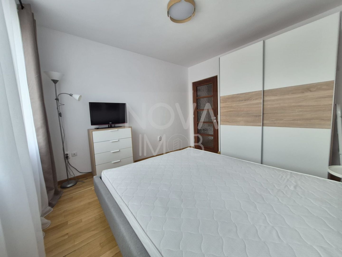 Apartament 3 camere,  Zona Centrala - Bulevardul Milea - Poză 3