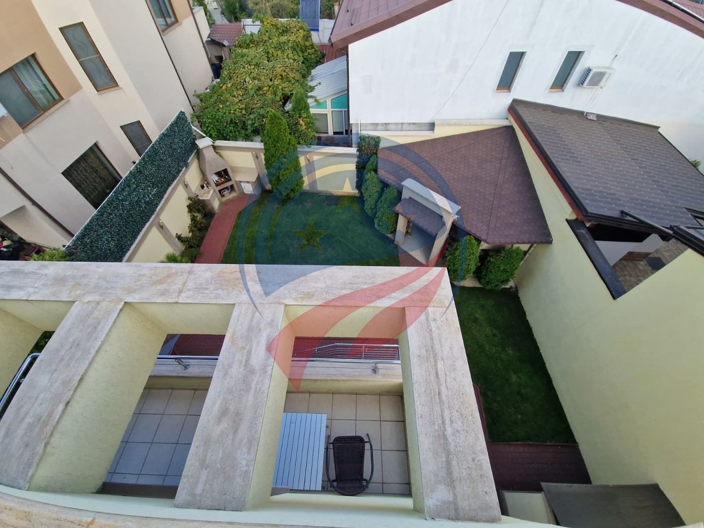 Casa / Vila zona Puskin D+P+E +terasa, 5 camere, 225 mp s. utila, 417 mp teren - Poză 2