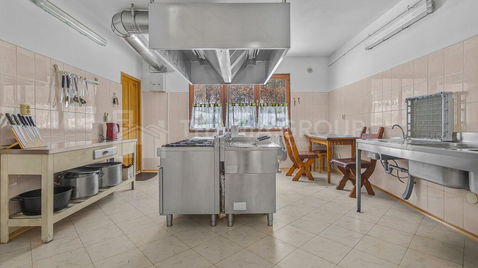 Clădire multifuncțională în Poiana Brașov – oportunitate investițională premium - Poză 4