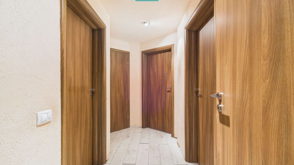 Casă individuală spațioasă, la 10 km de Timișoara - Poză 38