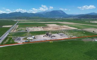 Teren pentru dezvoltare industrială/comercială 23.200 mp Râșnov DN73 - Poză 5