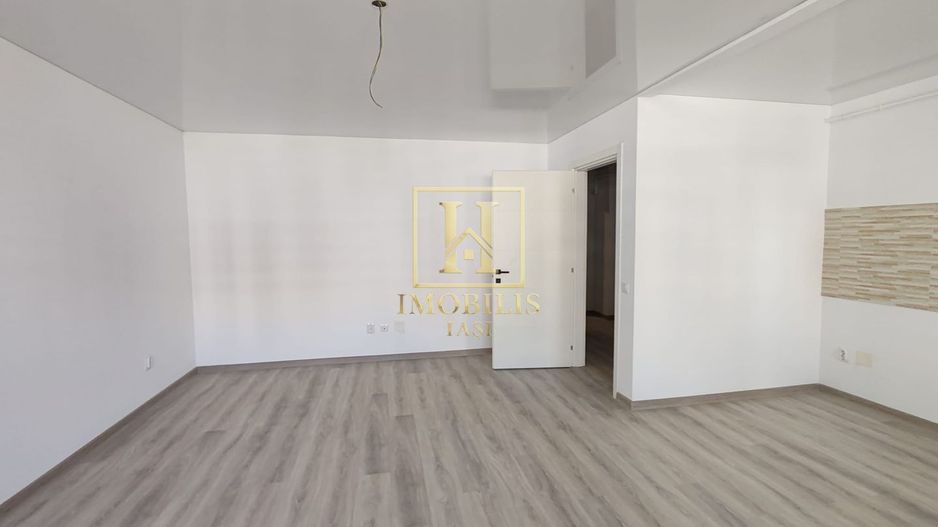 Apartament 3 camere NOU 88 mp Copou 135000 euro MUTARE IMEDIATA - Poză 3