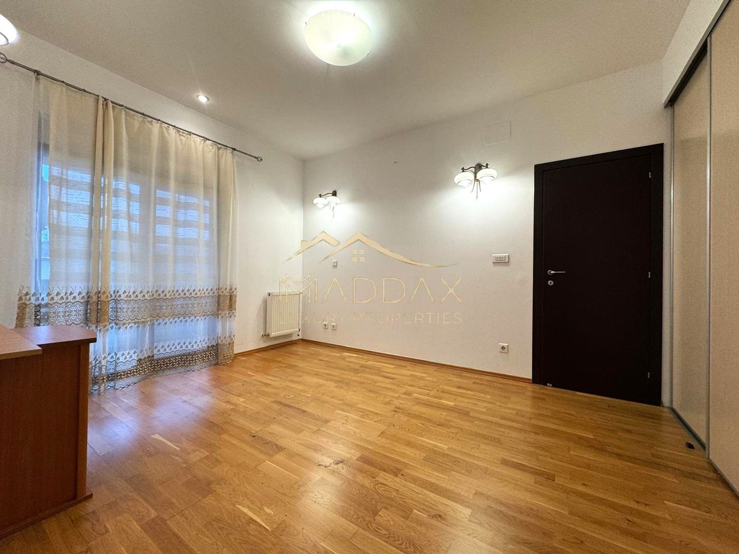 Apartament 3 camere // Loc parcare inclus // Erou Iancu Nicolae // Baneasa - Poză 2