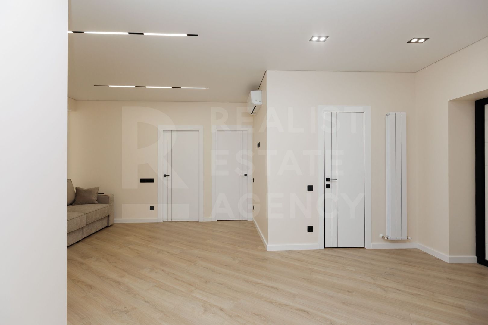 Vânzare apartament 2 camere,strada Alba Iulia, Buiucani. - Poză 6