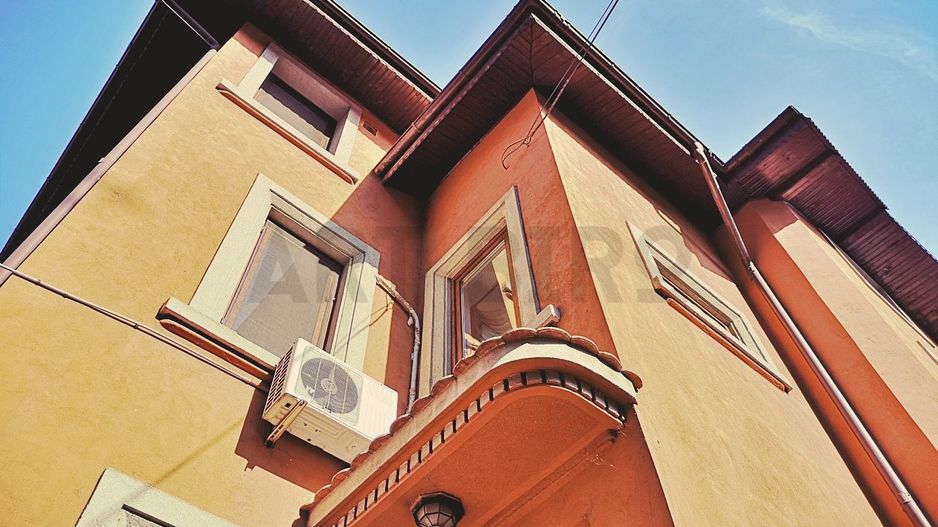 Zero comision, vila cocheta in zona Berzei, birou - comercial, 9' [M] - Poză 1