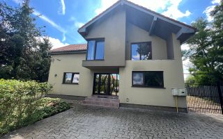 Vila de inchiriat in zona Ghiroda - Poză 1