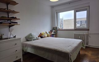 De vanzare apartament 3 camere Drumul Taberei - Poză 5