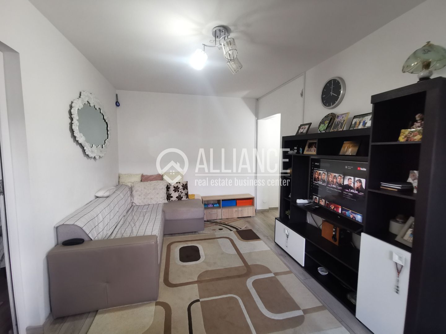 I. C BRĂTIANU Sc 8 apartament 2 camere mobilat - Poză 2