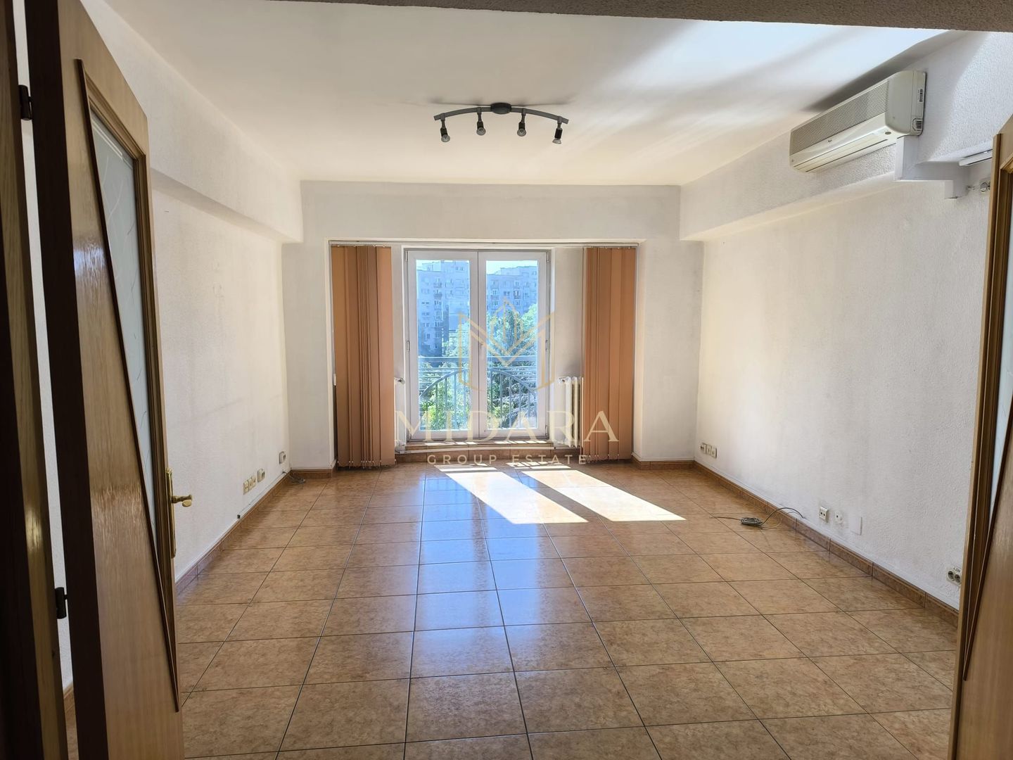 4 camere Unirii | Ideal birou | 97 mp | 1250€/lună - Poză 1