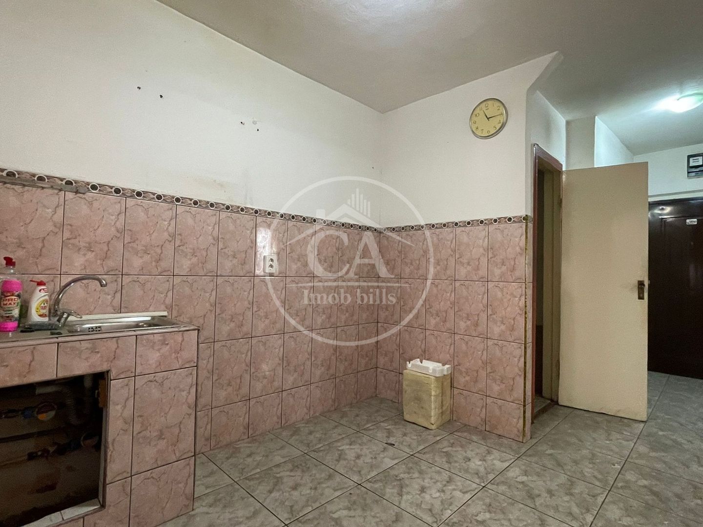 Apartament de vânzare cu 3 camere în zona Nufarul, Oradea - Poză 7