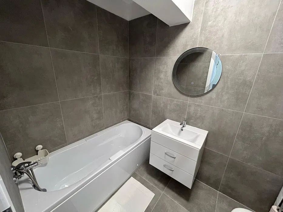 2 camere decomandat cu terasă, complex nou, aproape de metrou - Poză 7