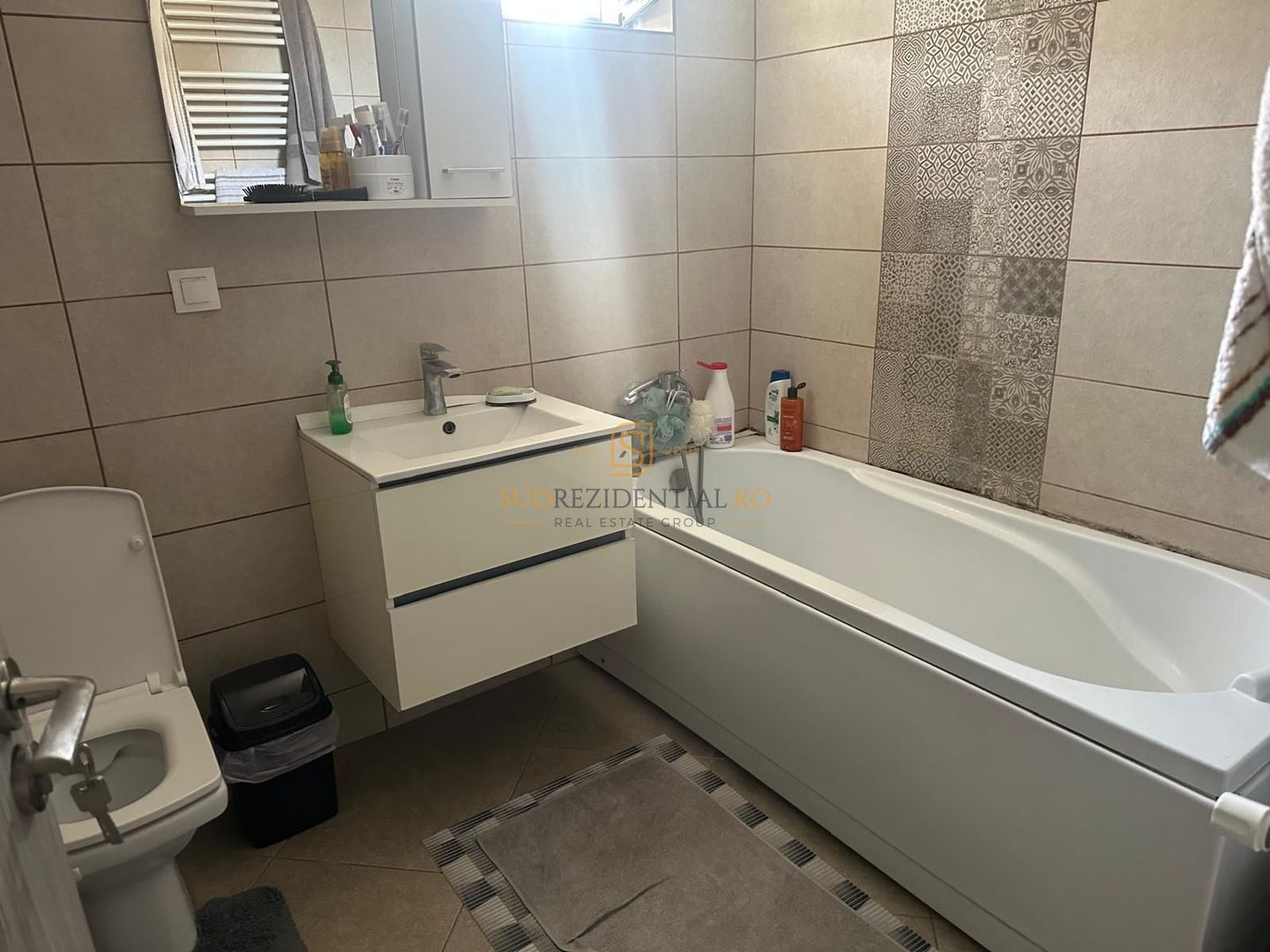 Vila tip duplex, P+1, Com.Berceni, Str. Oituz, mobilata si utilata - Poză 7