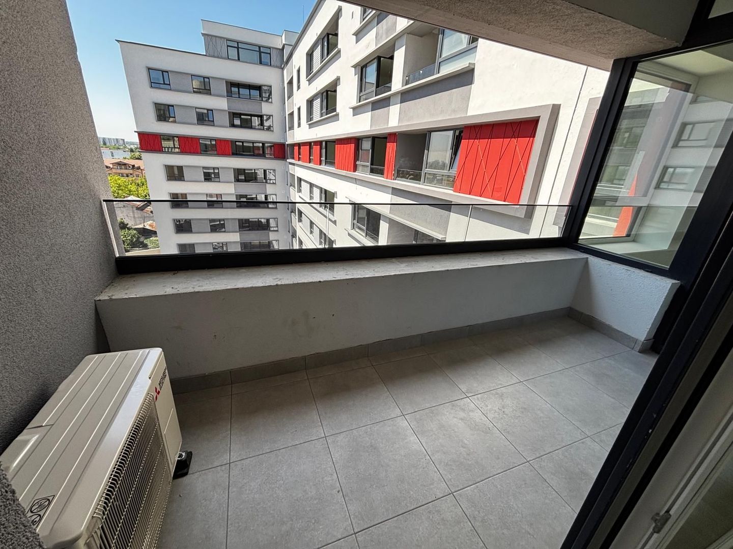 2 Camere Akcent City Bloc Nou I Metrou Jiului - Poză 12