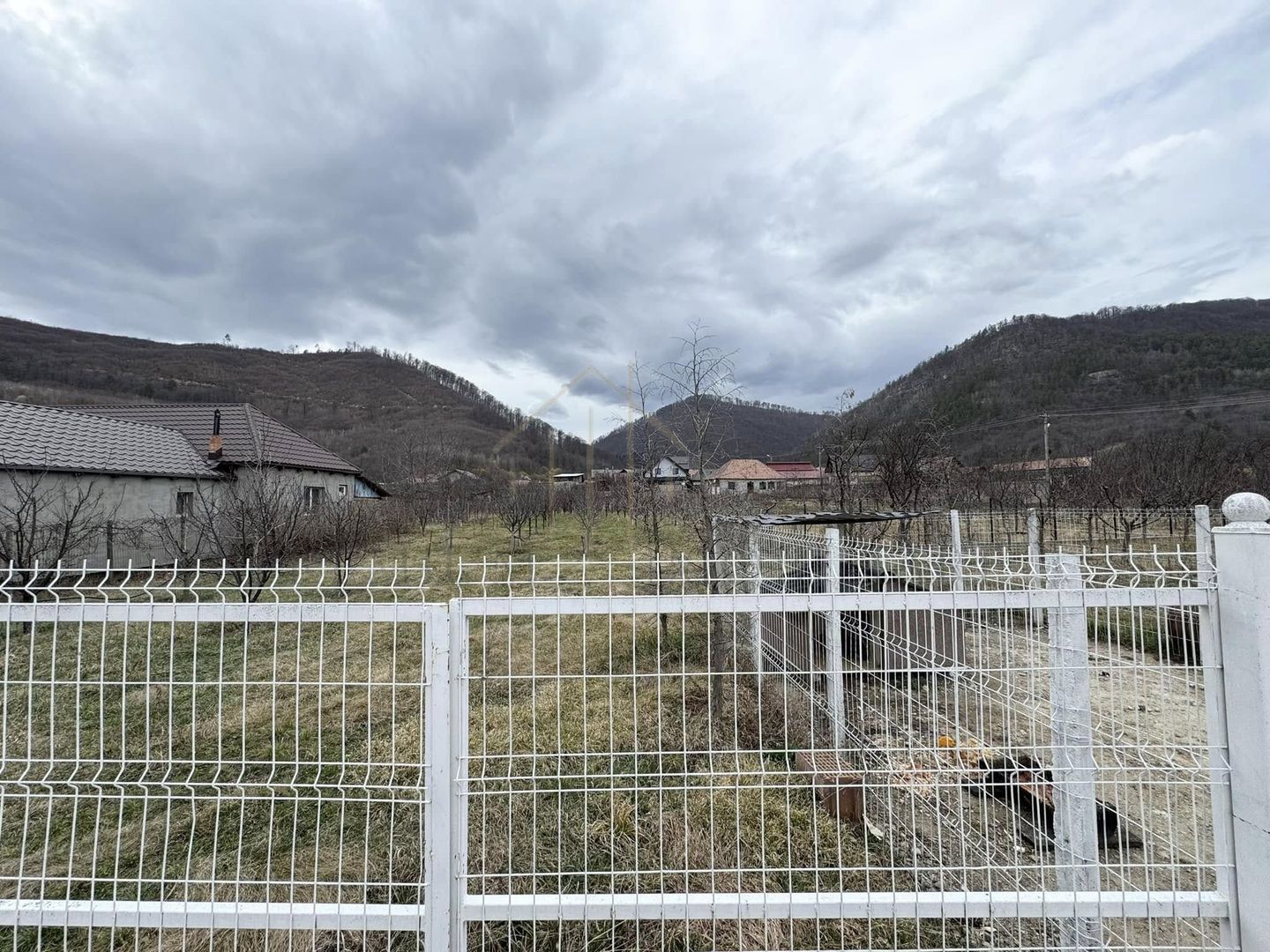 Vila de Lux la 13 km de Onesti - Poză 12