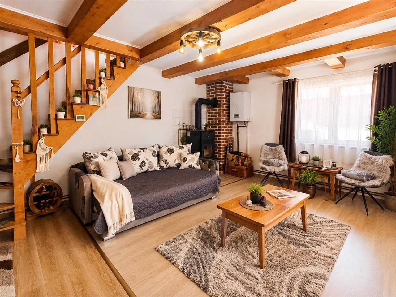 Cocheta casuta,mobilata,accesorizata, garaj,gradina,foisor,Lunca Bradului,Mures - Poză 2