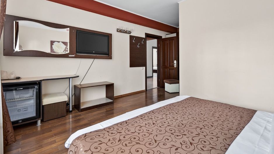 Casa de vacanta de vanzare - Poză 3