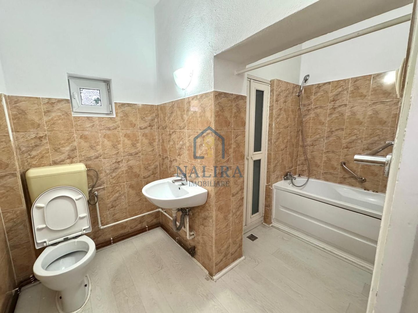 Inchiriere casa/spatiu birouri Valea Rosie - Poză 8