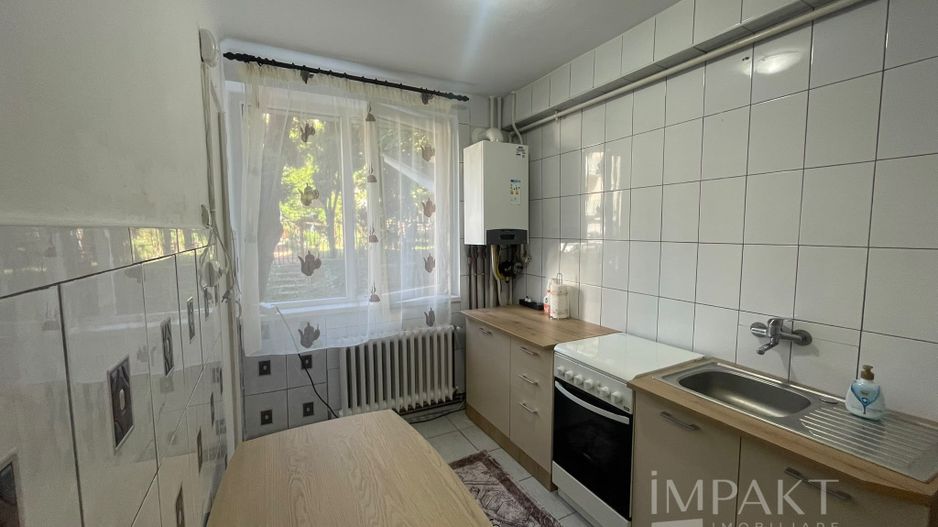 Apartament cu 2 camere, zona linistita. - Poză 3