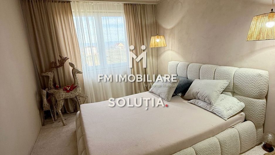 Casă modernă de vânzare în Coltău - Poză 1