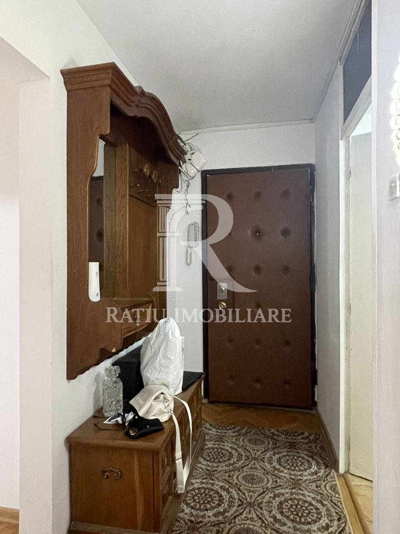 Apartament cu 3 camere | Decomandat | Decebal  | Oradea - Poză 3