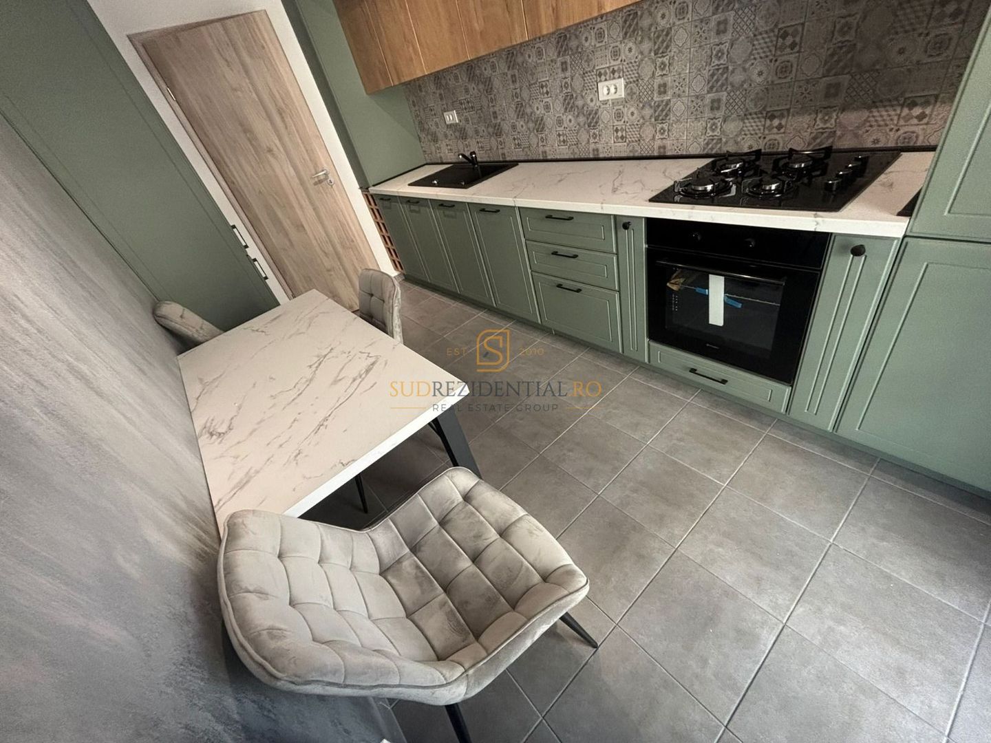 Apartament 2 camere de inchiriat – Grand Kristal Residence, Sector 4 - Poză 9