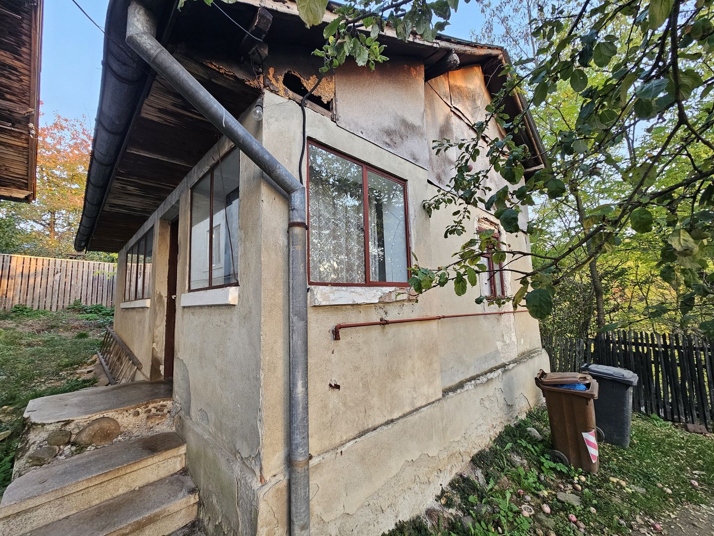 Casa 127mp mobilata/utilata+ anexa+garaj+beci+teren intravilan 1233 mp - Poză 31