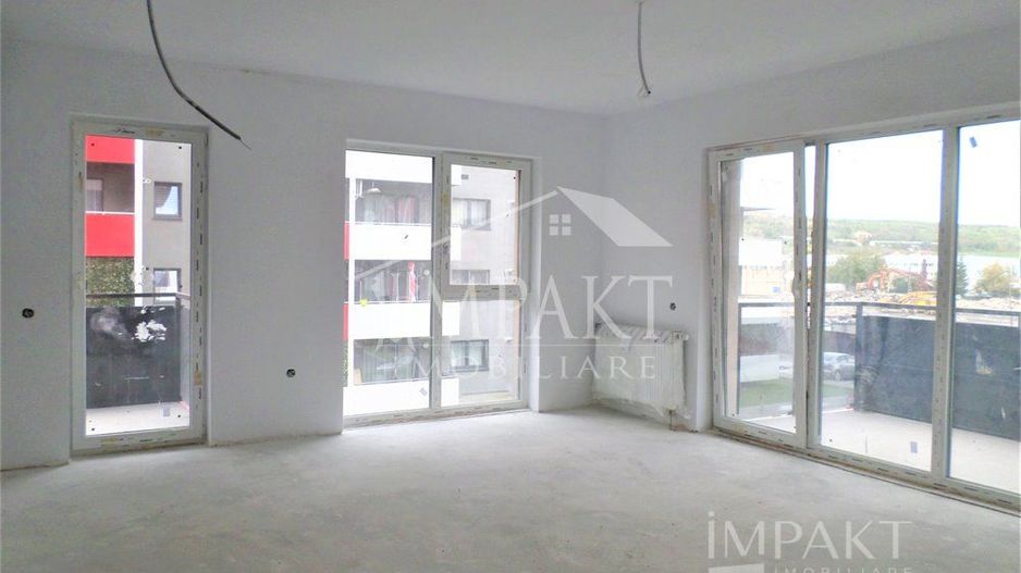 Apartament semidecomandat cu 3 camere in zona Terapia! - Poză 1