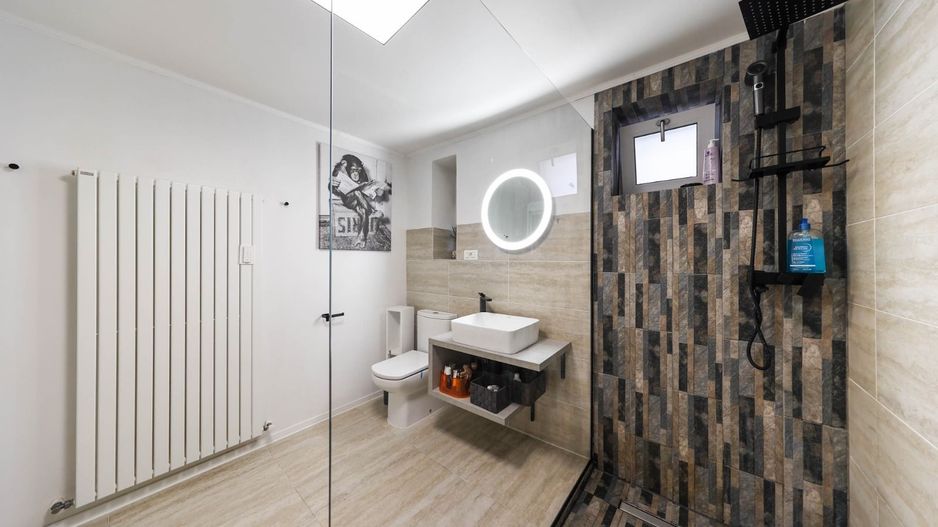 Apartament cu 3 camere la casa | Curte 130 mp | Zona Grivitei strada Vulcan - Poză 14