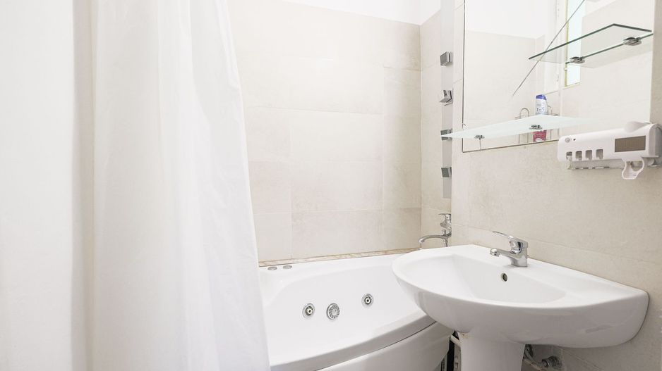 PROPRIETATE REZERVATA! Apartament spațios, modern și gata de mutare! - Poză 14