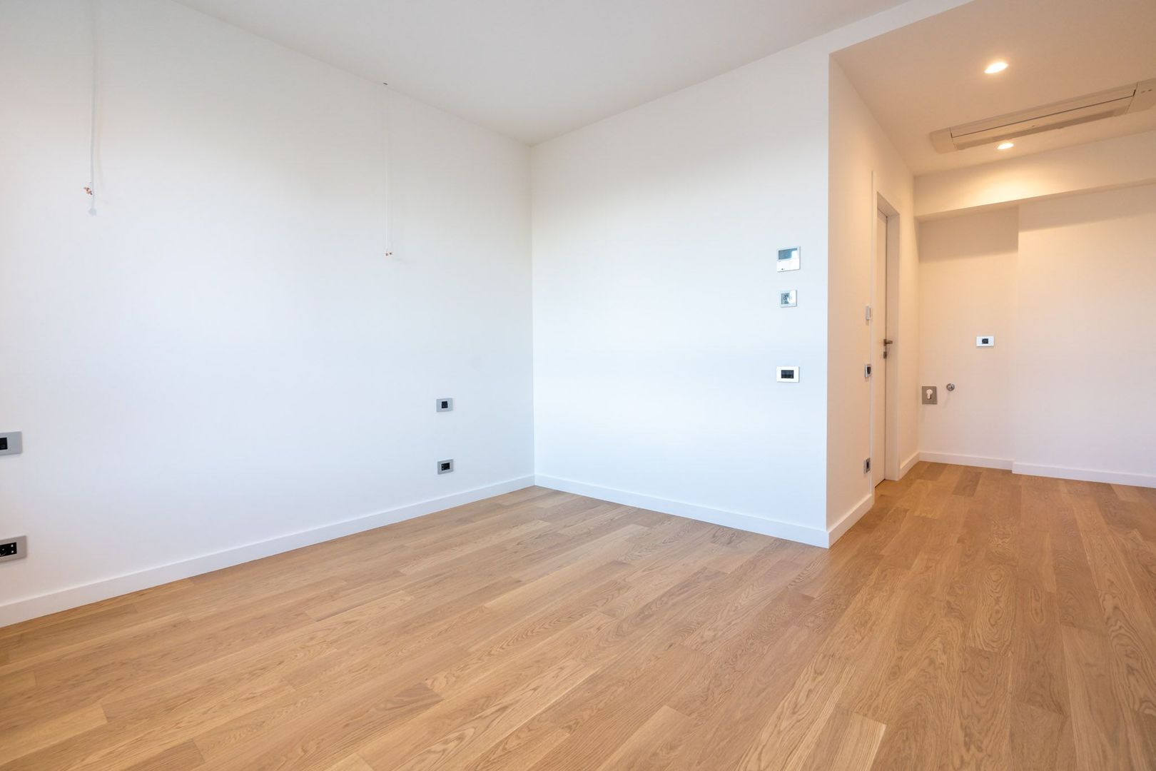 COMISION 0% - Apartament modern in imobil exclusivist, v-a-v Mall Promenada - Poză 7