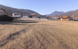 Teren de vânzare în Săcele, zona Baciu - 650m2 - Poză 1