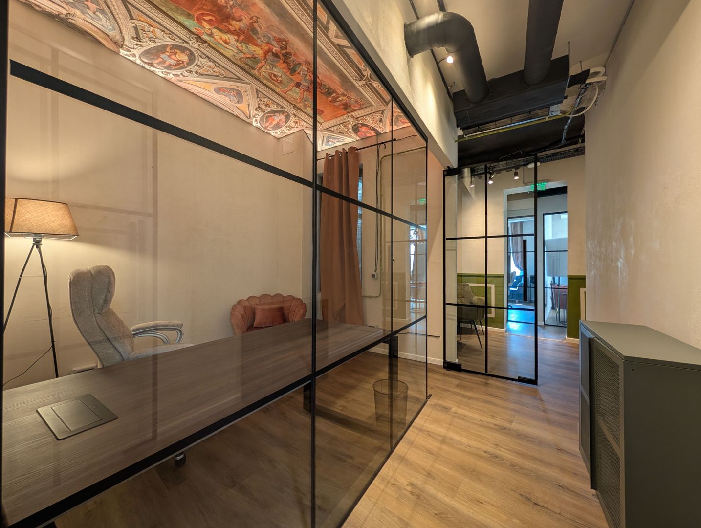 Coworking modern în zona Cișmigiu – 3 birouri de închiriat - Poză 55