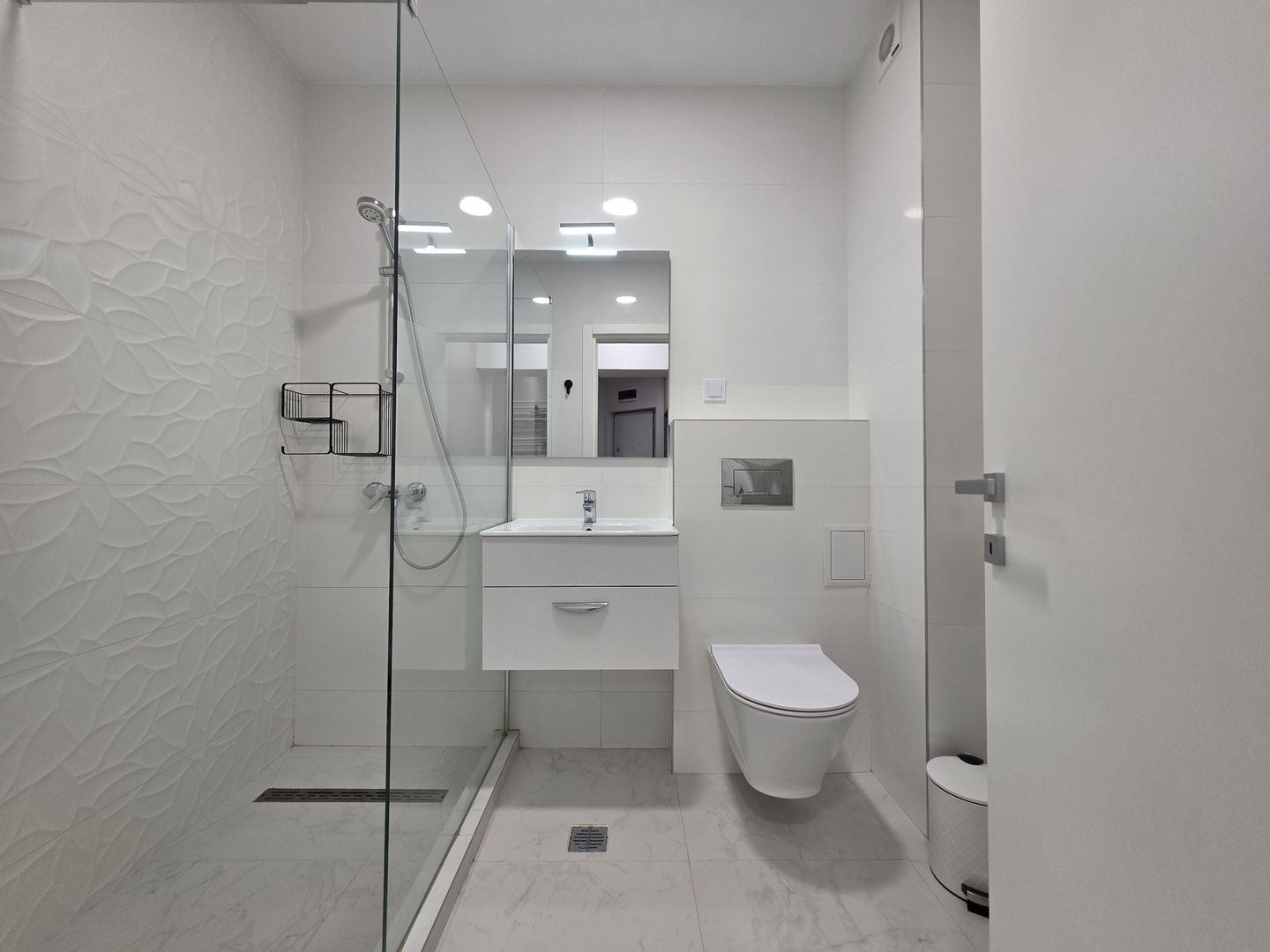 Apartament 2 camere lux decomadat Pipera Rond OMV70 metri - Poză 12