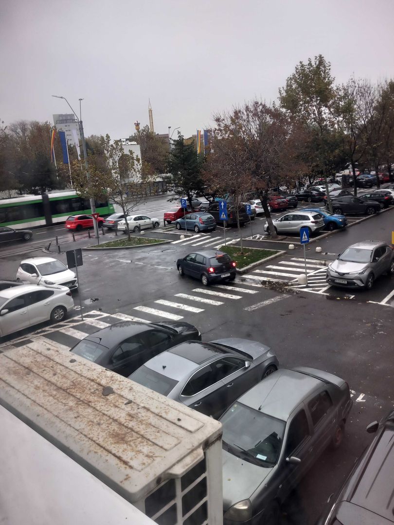 De inchiriat apartament cu 2 camere , Metrou Brancoveanu sector4 - Poză 7