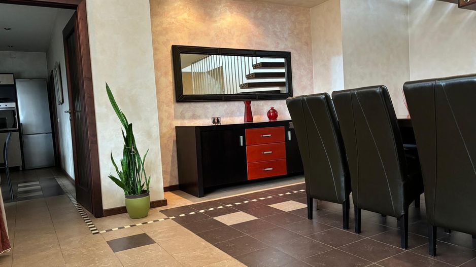 🏡 Casă individuală în Ronat – 6 camere, garaj dublu, finisată modern✨ - Poză 6