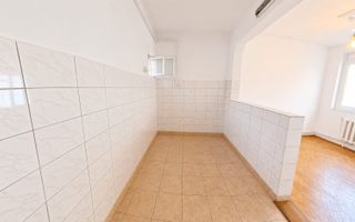 Casă cu 3 dormitoare și teren de 539 mp, Satu Mare str St, O Iosif - Poză 6