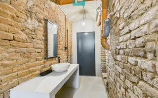 Eleganță subterană - pivniță exclusivistă Arad - Poză 34