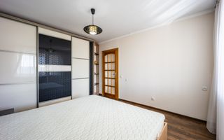 Vânzare, apartament 4 camere 86 mp , str. Milescu Spătaru, Ciocana - Poză 2