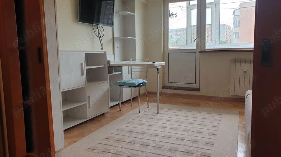 Apartament 3 camere decomandat, 2 băi, etaj 3, mobilat utilat complet - Poză 1